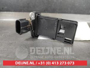 Gebruikte Luchthoeveelheidsmeter Isuzu D-Max (TFR/TFS) 1.9 DDI 4x4 Prijs € 50,00 Margeregeling aangeboden door V.Deijne Jap.Auto-onderdelen BV