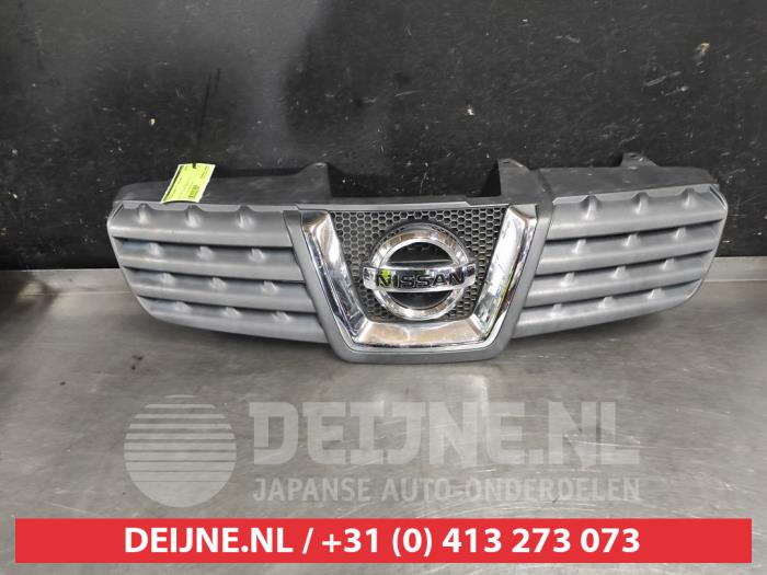 Nissan Qashqai Grille O612046