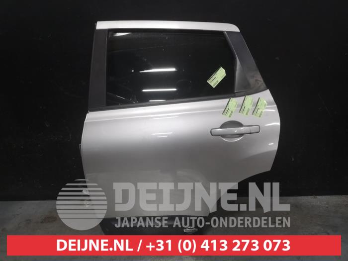 Nissan Qashqai Portier 4Deurs links-achter O612057