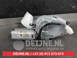 Nissan Almera Tino Scheibenwischermotor hinten O612159 foto 2