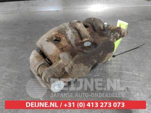 Isuzu D-MAX Remklauw (Tang) links-voor O612111 foto 3