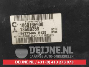 Mitsubishi Colt Slotenset Cilinder (compleet) O612330 foto 2