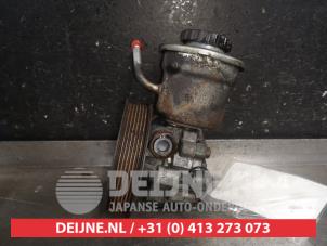 Toyota Corolla Verso Power steering pump O612546 photo 2