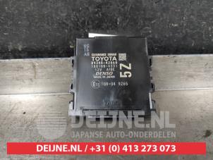 Gebruikte PDC Module Toyota RAV4 (A5) 2.5 Hybrid 16V AWD Prijs € 50,00 Margeregeling aangeboden door V.Deijne Jap.Auto-onderdelen BV