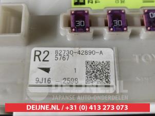 Toyota Rav-4 Sicherungskasten O612623 foto 3