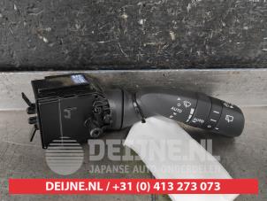 Gebruikte Ruitenwis Schakelaar Toyota RAV4 (A5) 2.5 Hybrid 16V AWD Prijs € 35,00 Margeregeling aangeboden door V.Deijne Jap.Auto-onderdelen BV