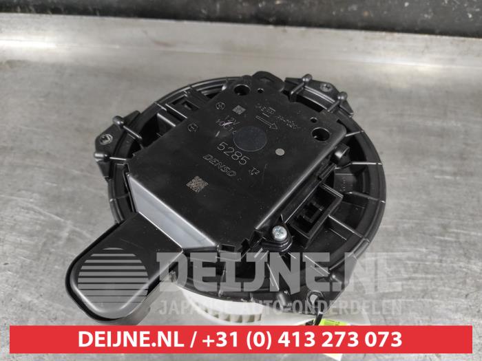 Toyota Rav-4 Heizung Belüftungsmotor O612638