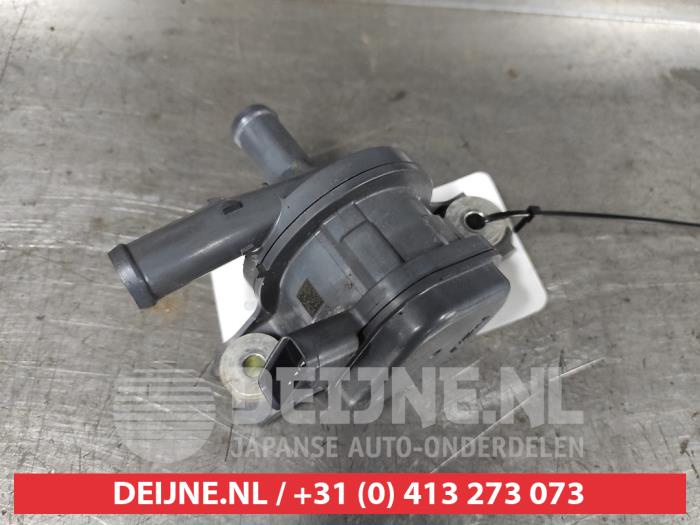 Toyota Rav-4 Zusätzliche Wasserpumpe O612639