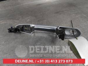 Toyota Rav-4 Portiergreep 4Deurs links-voor O612640 foto 2