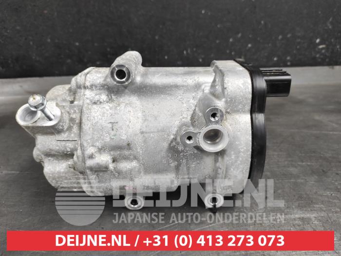 Gebruikte Aircopomp Toyota RAV4 (A5) 2.5 Hybrid 16V AWD Prijs € 250,00 Margeregeling aangeboden door V.Deijne Jap.Auto-onderdelen BV