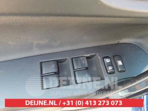 Toyota Auris Multi-functional window switch O612654 photo 3