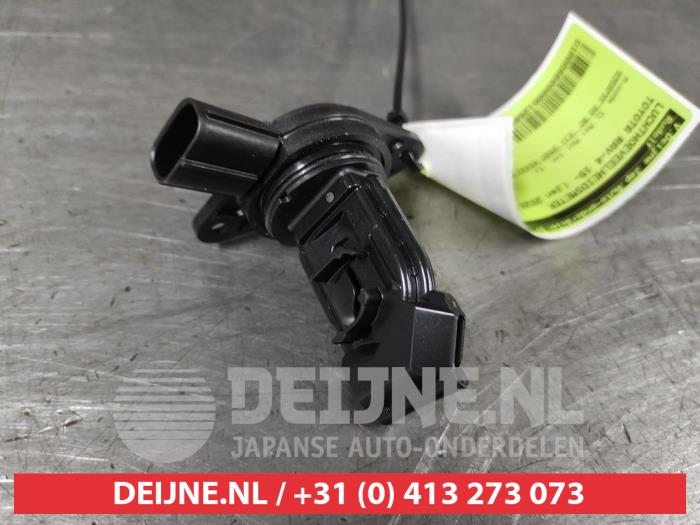 Toyota Rav-4 Luftmengenmesser O612695