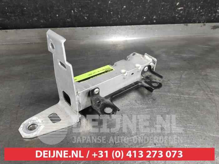 Gebruikte Subframe Toyota RAV4 (A5) 2.5 Hybrid 16V AWD Prijs € 50,00 Margeregeling aangeboden door V.Deijne Jap.Auto-onderdelen BV