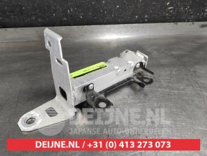 Gebruikte Subframe Toyota RAV4 (A5) 2.5 Hybrid 16V AWD Prijs op aanvraag aangeboden door V.Deijne Jap.Auto-onderdelen BV