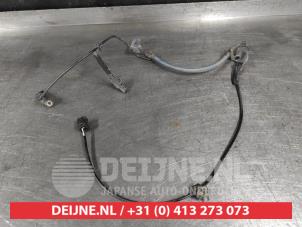 Gebruikte ABS Sensor Toyota RAV4 (A5) 2.5 Hybrid 16V AWD Prijs € 25,00 Margeregeling aangeboden door V.Deijne Jap.Auto-onderdelen BV