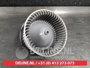 Mazda 6 Heating and ventilation fan motor O612805 photo 2