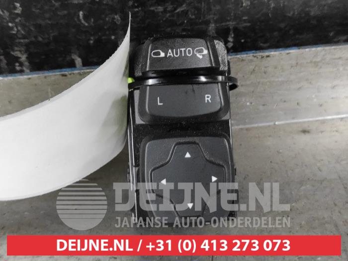 Hyundai Kona Spiegel Schakelaar O612845
