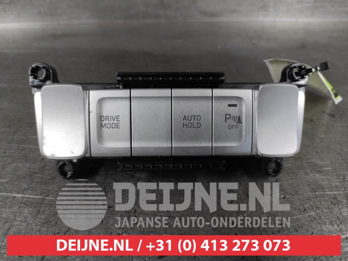 Hyundai Kona PDC Schakelaar O612847