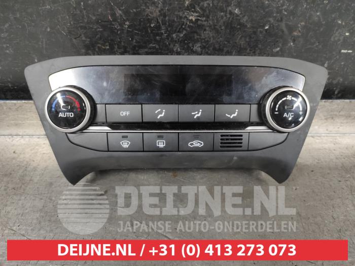 Hyundai I20 Heater control panel O613036