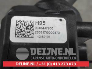 Kia Ceed Sportswagon Steering column stalk O613172 photo 3