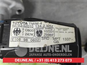 Toyota Yaris Kontaktslot+Sleutel O613300 foto 2