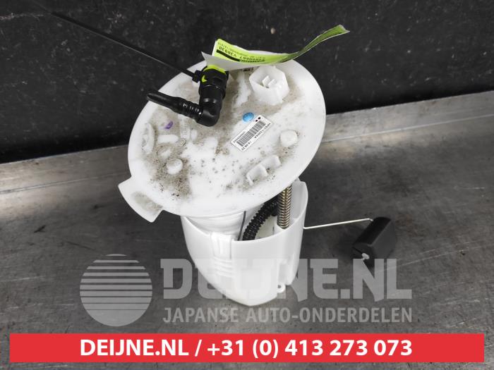 Mazda 3 Brandstofpomp Elektrisch O613314