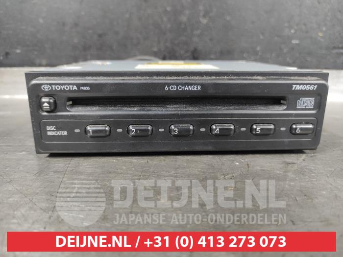 Toyota Yaris CD Wechsler O613316