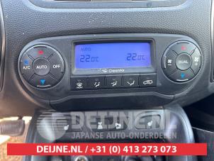Hyundai IX35 Heater control panel O613493 photo 3