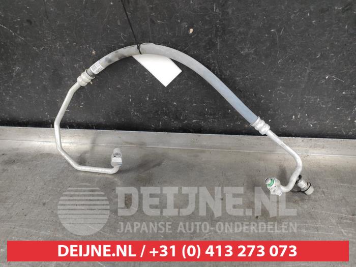 Hyundai I20 Air conditioning line O613650