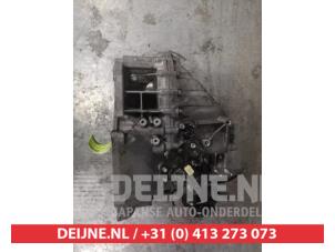 Gebruikte Versnellingsbak Hyundai Santa Fe II (CM) 2.0 CRDi 16V 4x4 Prijs € 450,00 Margeregeling aangeboden door V.Deijne Jap.Auto-onderdelen BV