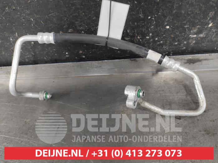Hyundai I10 Air conditioning line O614096