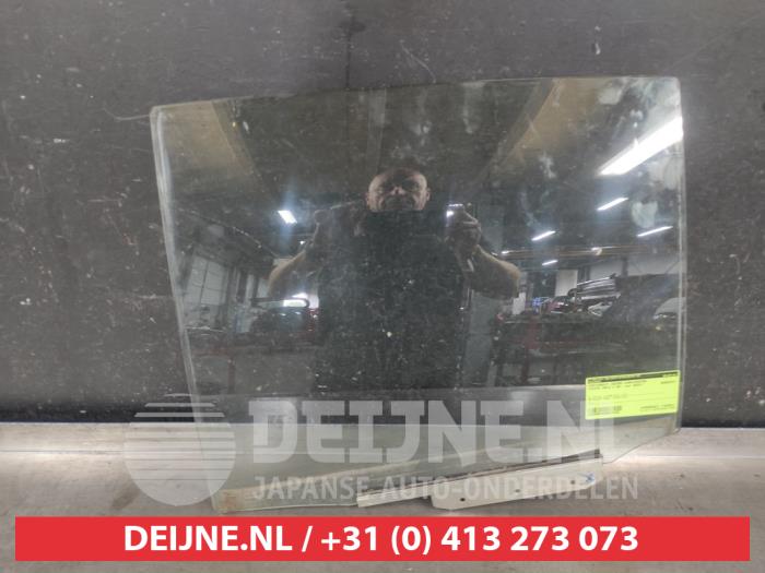 Toyota Yaris Portierruit 4Deurs links-achter O614185