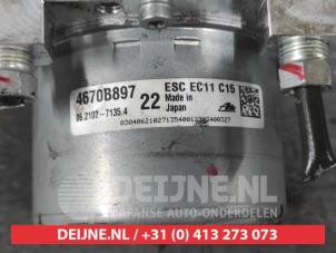 Mitsubishi Eclipse Cross ABS Pumpe O614415 foto 2