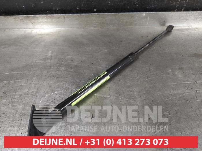 Toyota Yaris Gasdemper links-achter O614615