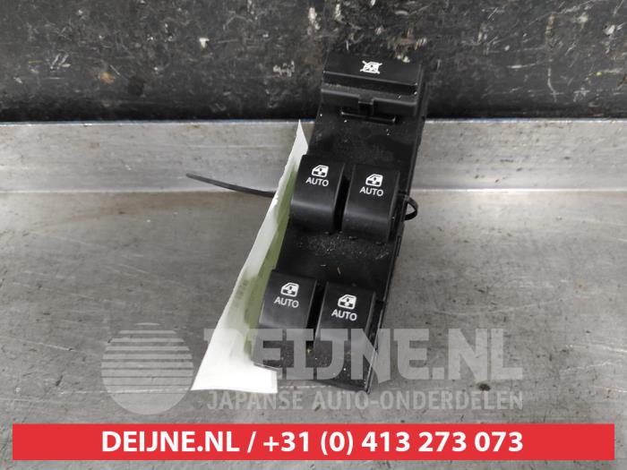 Kia Ceed Combischakelaar ramen O614767