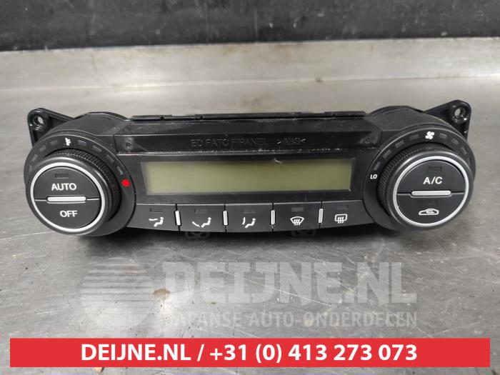 Kia Ceed Heater control panel O614795