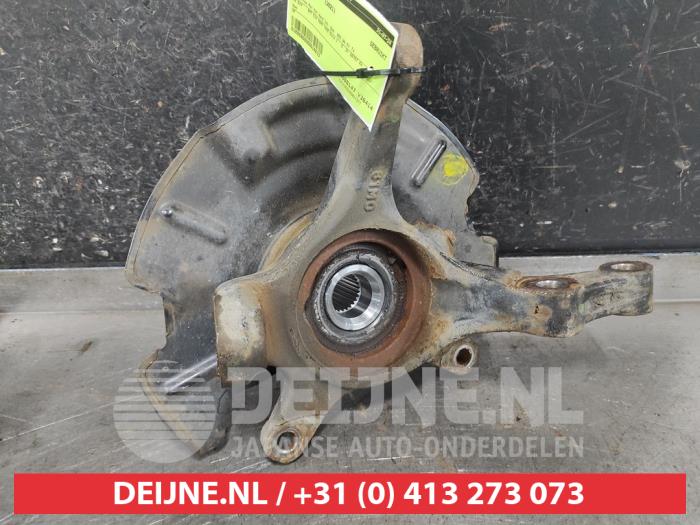 Suzuki SX-4 Fusee links-voor O614813