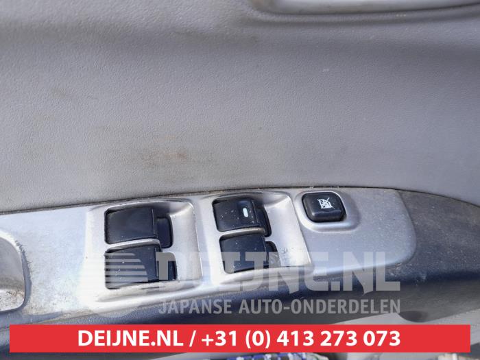 Mitsubishi L200 Combischakelaar ramen O615003