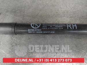 Hyundai Tucson Gasdemper rechts-achter O615333 foto 2
