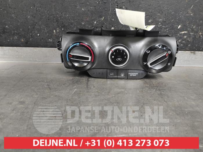 Hyundai Kona Kachel Bedieningspaneel O615422