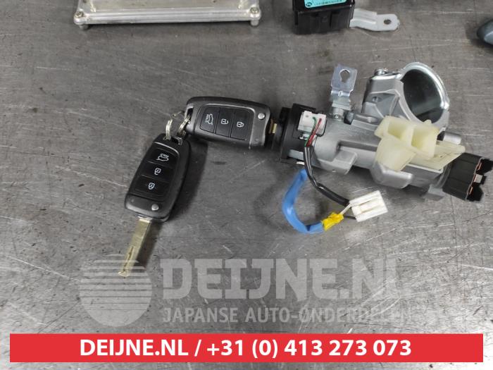 Hyundai Kona Kontaktslot+Sleutel O615583