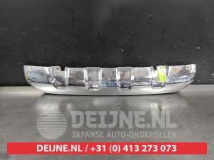 Gebruikte Bumperlijst midden-voor Mitsubishi L-200 2.4 Clean Diesel 4WD Prijs € 42,35 Inclusief btw aangeboden door V.Deijne Jap.Auto-onderdelen BV