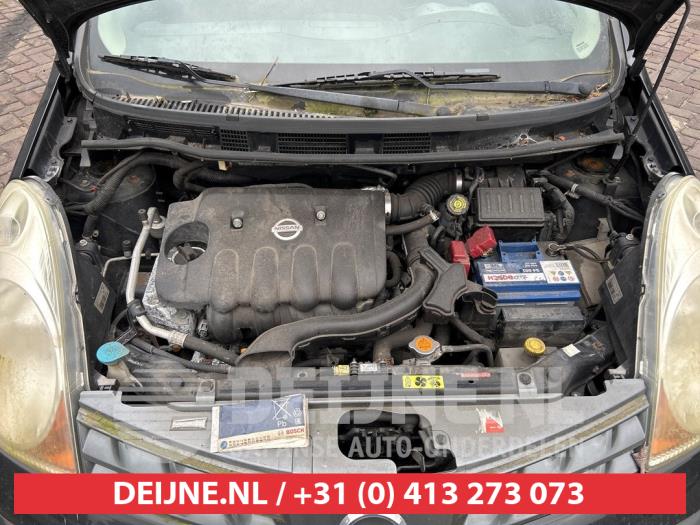 Motor van een Nissan Note (E11) 1.6 16V 2008