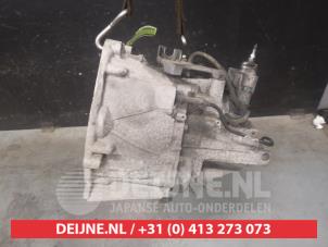 Nissan X-Trail Getriebe O615989 foto 2