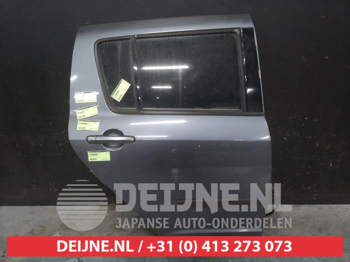 Suzuki Swift Portier 4Deurs rechts-achter O616051