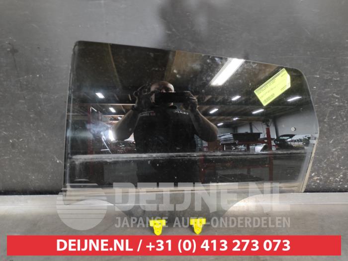 Nissan Qashqai Türscheibe 4-türig links hinten O616180