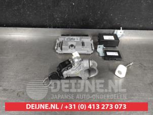 Toyota Aygo Kontaktslot+Sleutel O616447 foto 3