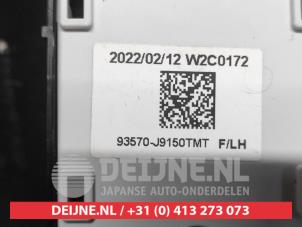 Hyundai Kona Multi-functional window switch O616574 photo 3