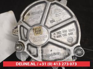 Nissan Juke Vacuum pump (petrol) O616863 photo 3