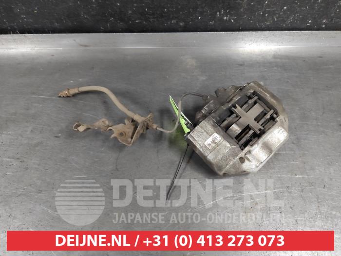 Toyota Hilux Remklauw (Tang) links-voor O616928